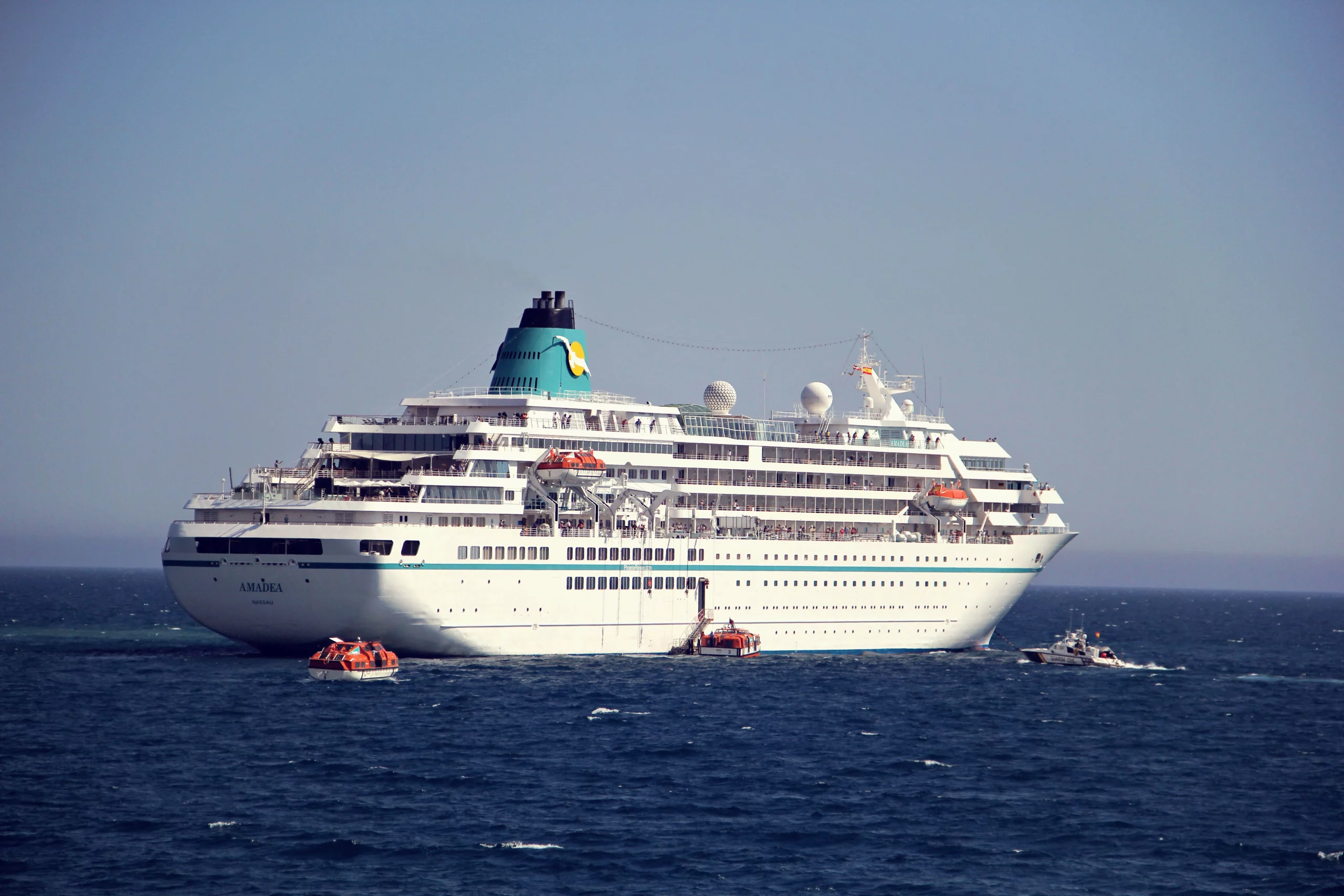 cruise-ship-moving-sea-against-clear-sky